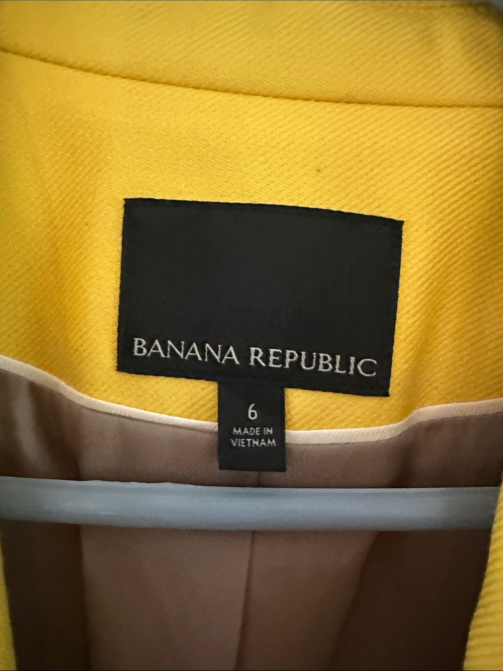 Banana Republic Bright Yellow Single-Button Blazer - Picture 2 of 3